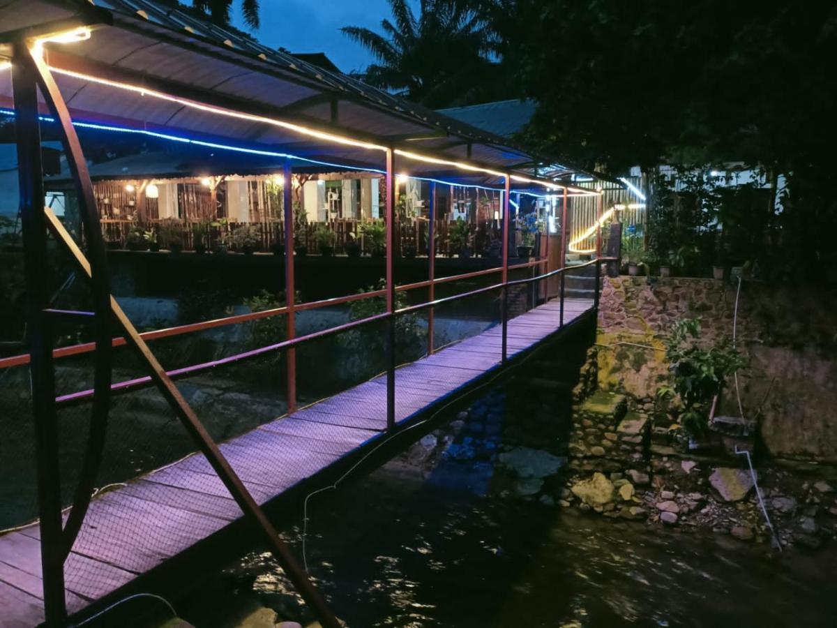 Brown Bamboo Guest House & Trekking 부킷 라왕 외부 사진